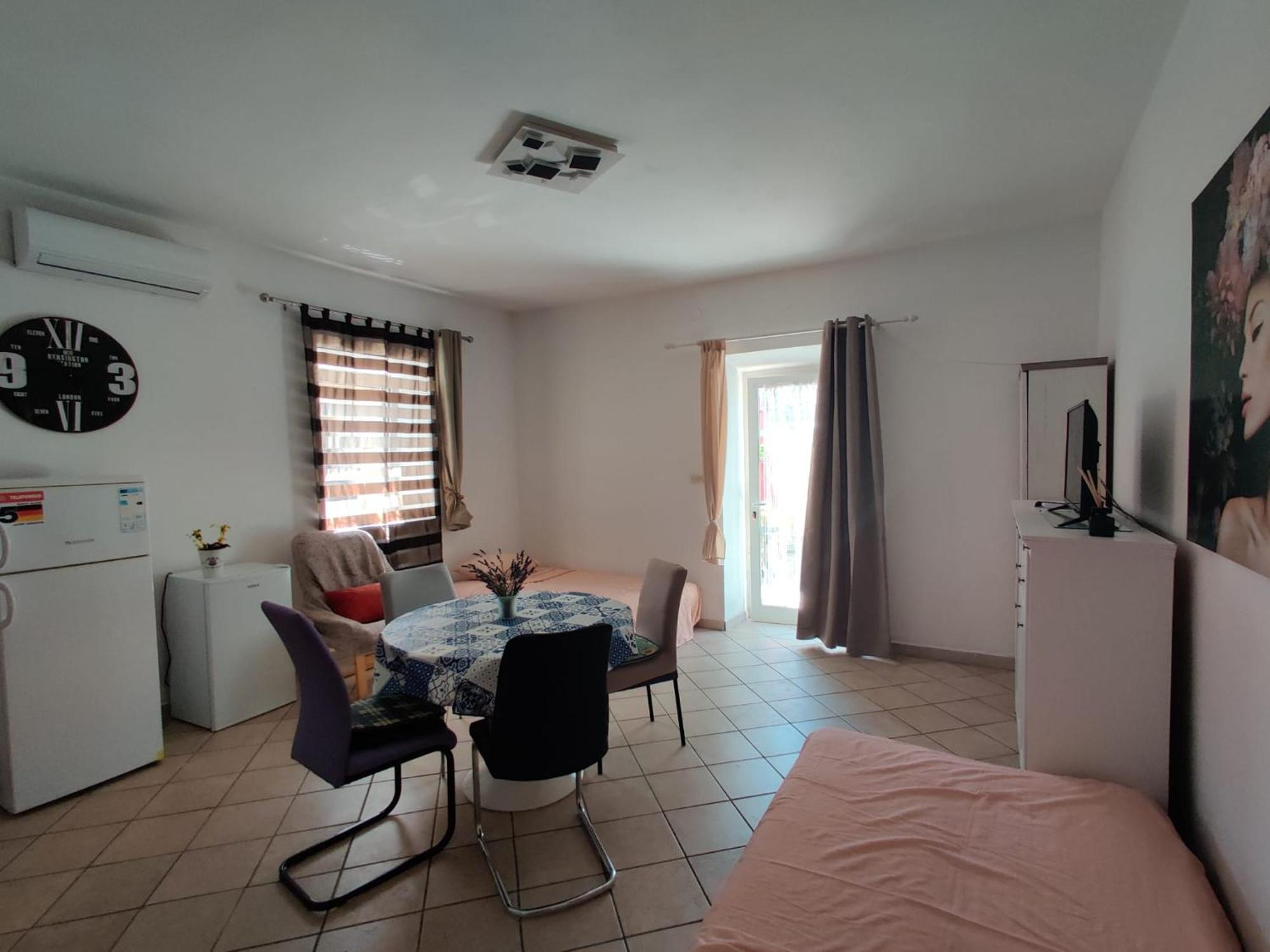 Apartments Pula With Private Parking Self Check In Екстер'єр фото