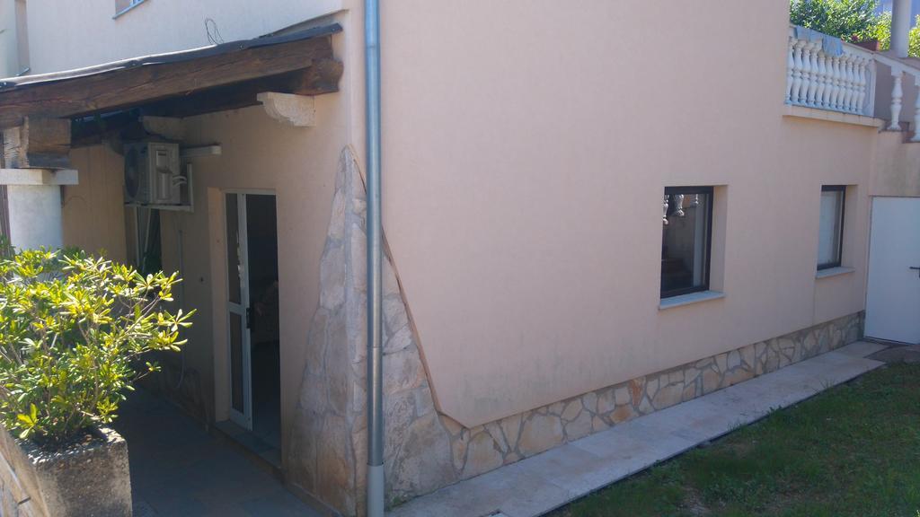 Apartments Pula With Private Parking Self Check In Екстер'єр фото